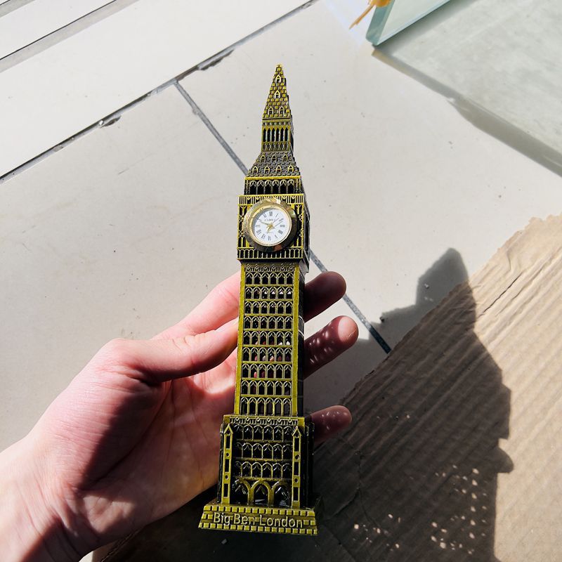Metal Architecture Figurine Wo – обзор и цена Office Furniture World